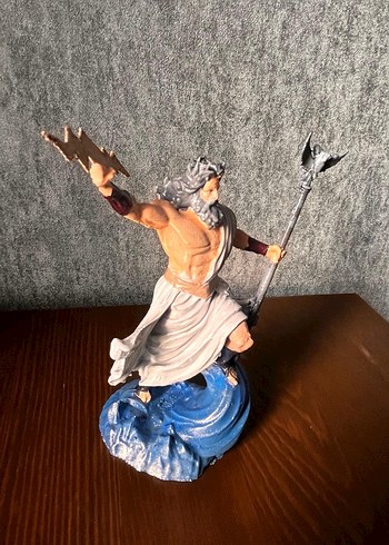 Beyaz Toga Giyen Zeus Figürü - Görsel 2