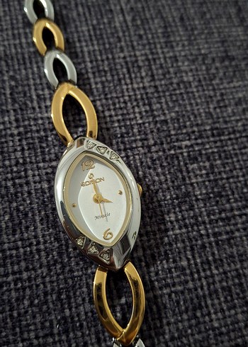 Zincir Detaylı Kadın Saat - Görsel 2