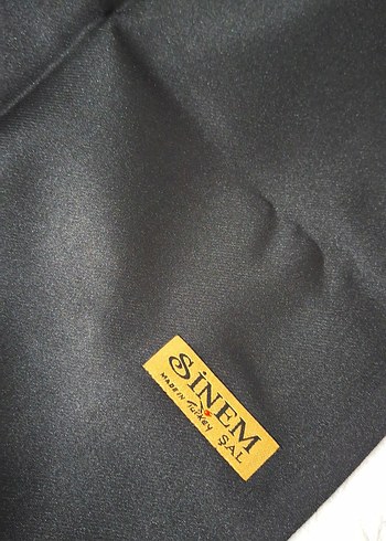 Siyah Püsküllü Kadın Saten Şal - Görsel 3