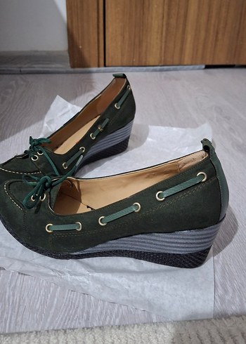 Yeşil Süet Dolgu Topuklu Kadın Ayakkabı - Görsel 2