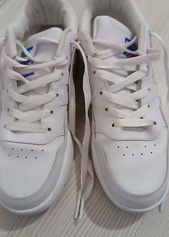 Beyaz Bağcıklı Kadın Spor Ayakkabı - Görsel 2