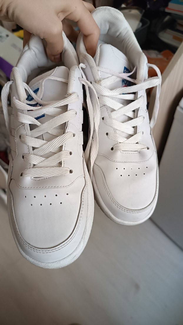 Beyaz Bağcıklı Kadın Spor Ayakkabı - Görsel 3