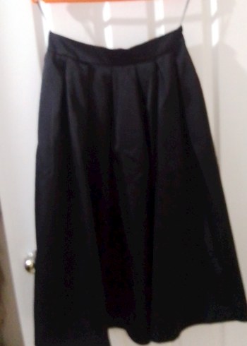 Siyah Pileli Uzun Kadın Etek - Görsel 2