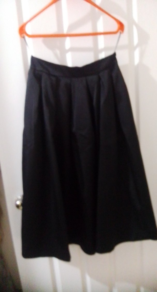 Siyah Pileli Uzun Kadın Etek - Görsel 2