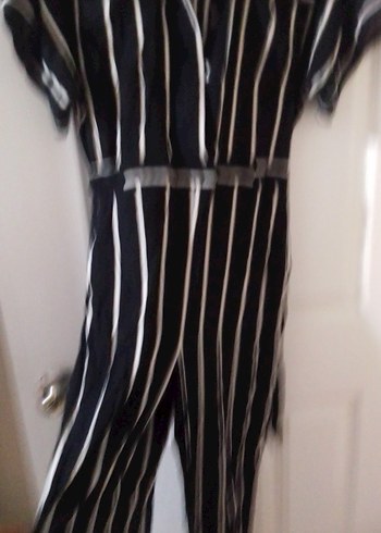 Kadın Siyah Beyaz Çizgili Tulum - Görsel 2