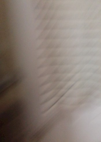 Kadın Beyaz Çizgili Kolsuz Pamuklu Tişört - Görsel 4