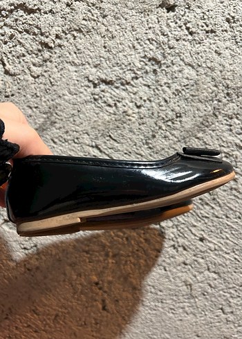 Kız Çocuk Siyah Yılan Desenli Tokalı Babet - Görsel 2