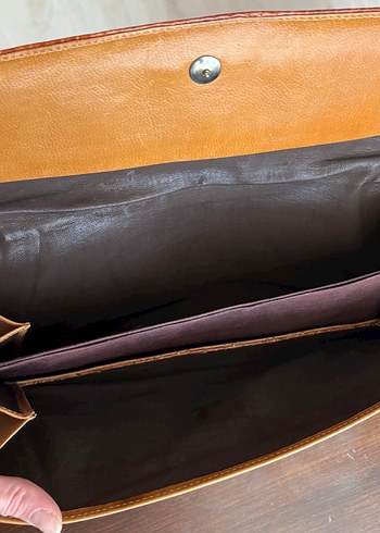 Uzun Zincir Detaylı Altın Renkli Kadın Kolye - Görsel 3