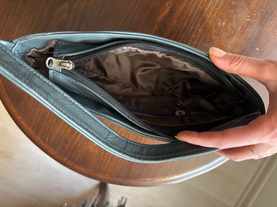 Gri Deri Kadın Çanta - Görsel 2