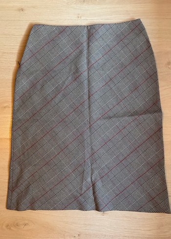 Ekose Desenli Gri Midi Etek - Görsel 2