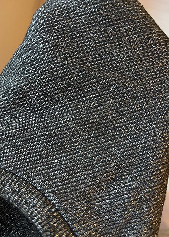 Koyu Gri V Yaka Kısa Kollu Kadın Tişört - Görsel 3