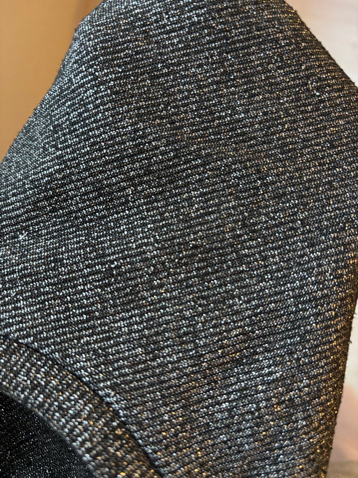 Koyu Gri V Yaka Kısa Kollu Kadın Tişört - Görsel 3