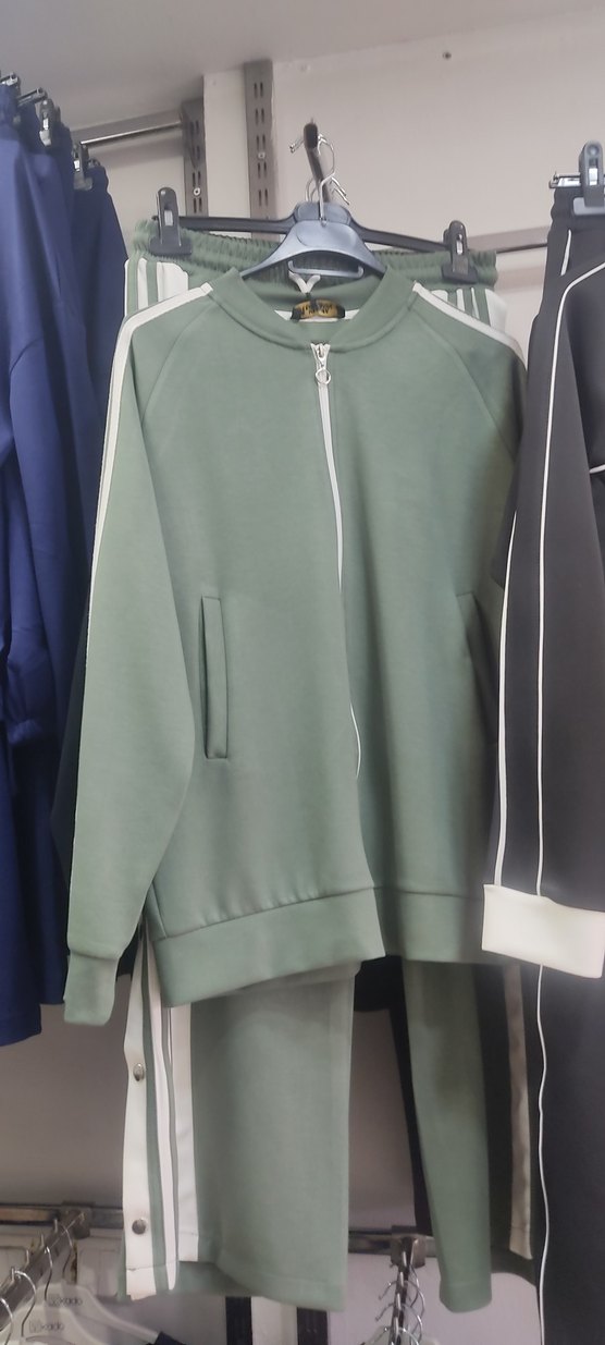 Siyah Kadın Spor Takım Yüksek Yakalı Fermuarlı Ve Eşofman Altı - Görsel 2