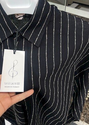 Düğmeli Siyah Çizgili Erkek Gömlek - Görsel 2