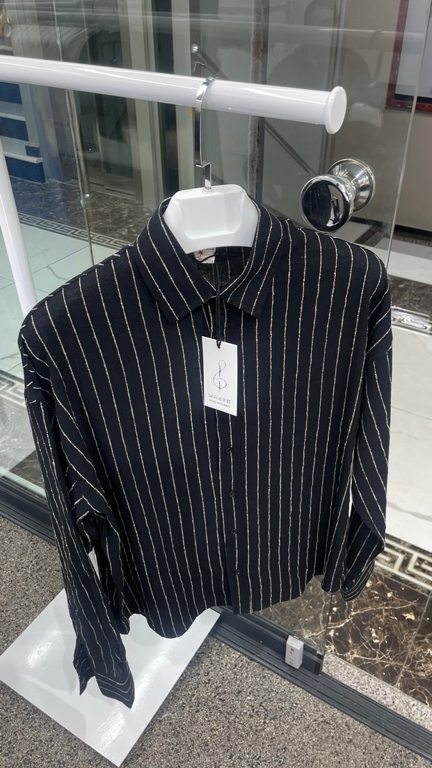 Siyah Çizgili Düğmeli Erkek Gömlek - Görsel 3