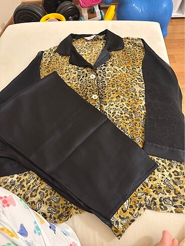Lüks pijama takımı