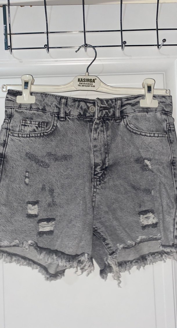 Gri Bağcıklı Salaş Mini Denim Şort - Görsel 2