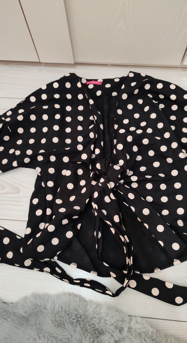 Puantiye Desenli Siyah Bolero - Görsel 3