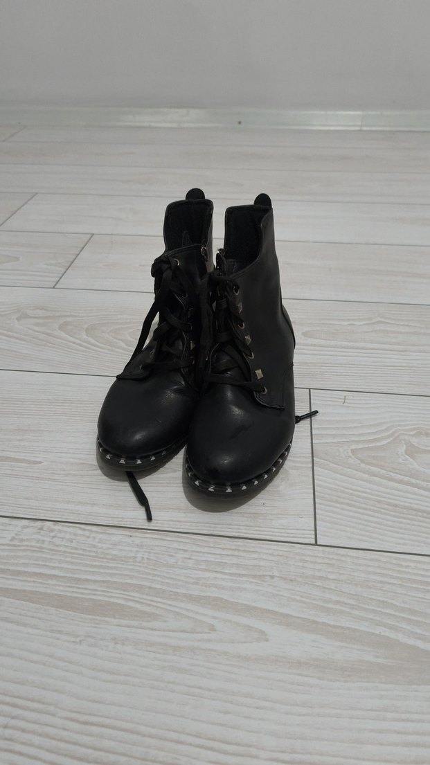 Siyah Deri Goth Kadın Botları - Görsel 3