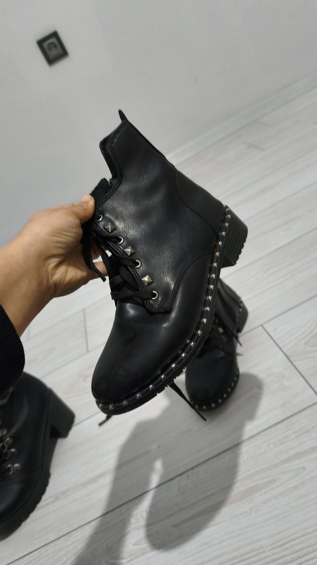 Siyah Deri Goth Kadın Botları - Görsel 2