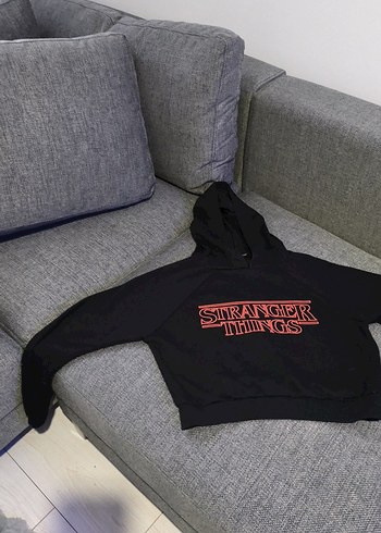 Stranger Things Siyah Crop Sweatshirt - Görsel 3