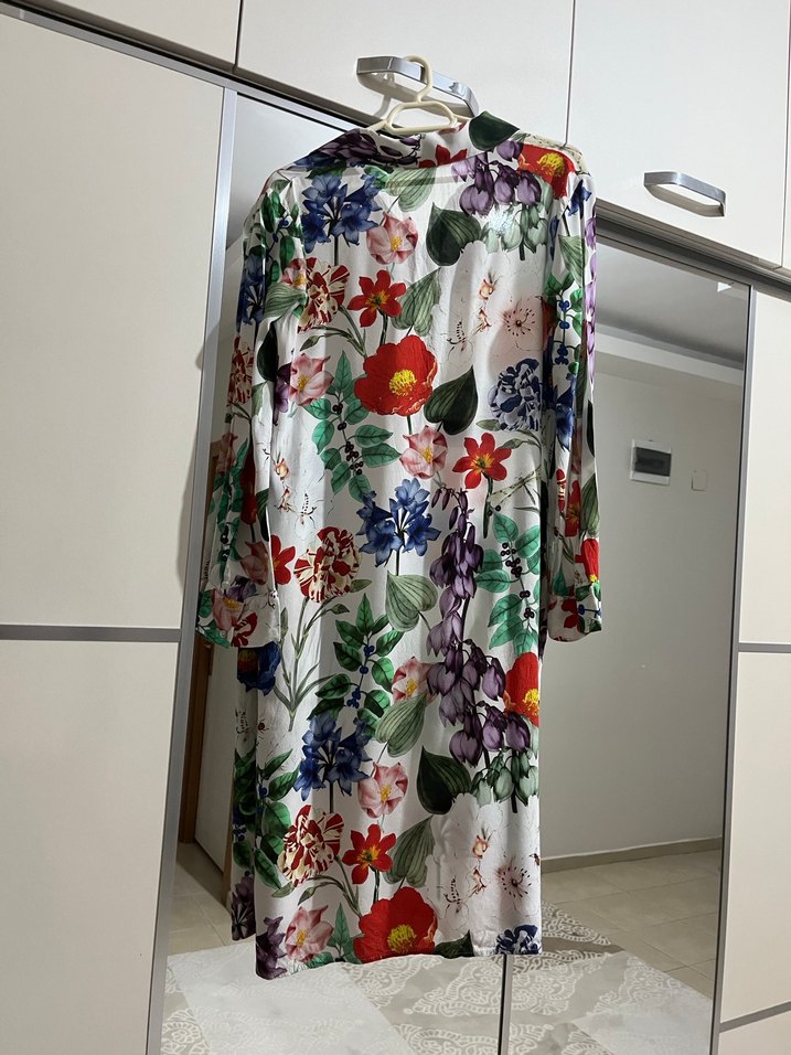 ZARA Çiçek Desenli Uzun Kollu Kadın Tunik - Görsel 2