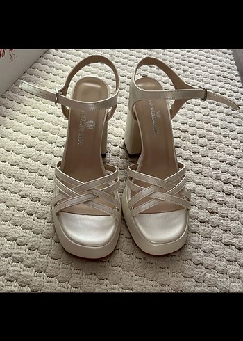 Beyaz Platform Topuklu Kadın Abiye Ayakkabı - Görsel 2