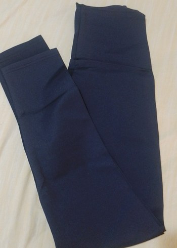 Siyah korseli termal tayt - Görsel 3