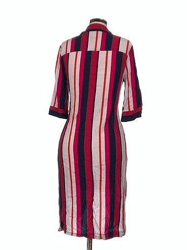 Bershka Kısa Elbise %70 İndirimli. - Görsel 3