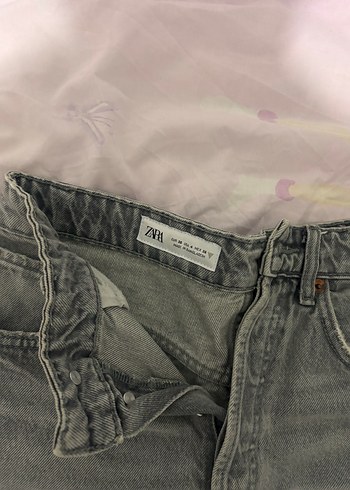 Gri Bağlama Desenli Düğmeli Kadın Mini Şort - Görsel 3