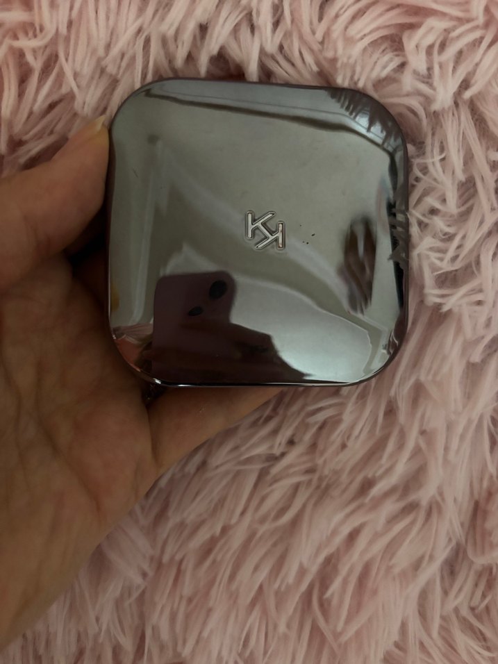 Işıltılı Bitişli Mineral Toz Pudra - Görsel 4