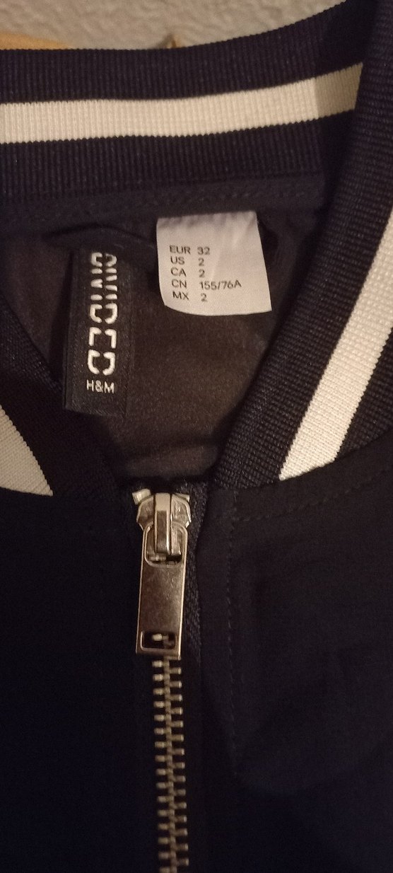 Siyah Fermuarlı Kadın Spor Ceket - Görsel 2