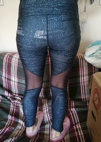 Dantel Detaylı Siyah Yılan Desenli Spor Tayt - Görsel 4