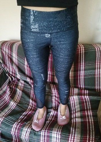 Dantel Detaylı Siyah Yılan Desenli Spor Tayt - Görsel 2