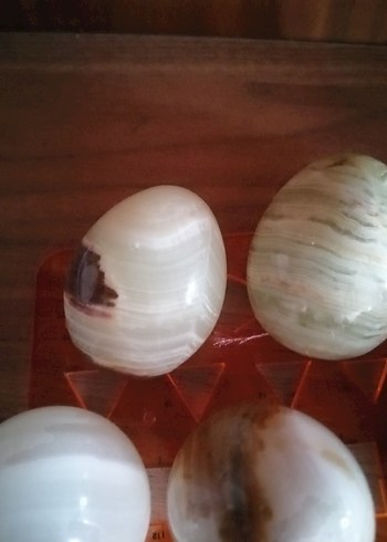 Metal yapraklı mermer armut figürleri - Görsel 16