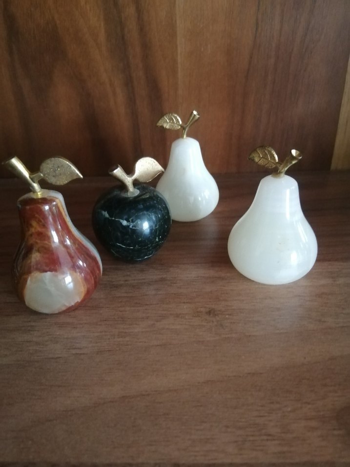 Metal yapraklı mermer armut figürleri - Görsel 3