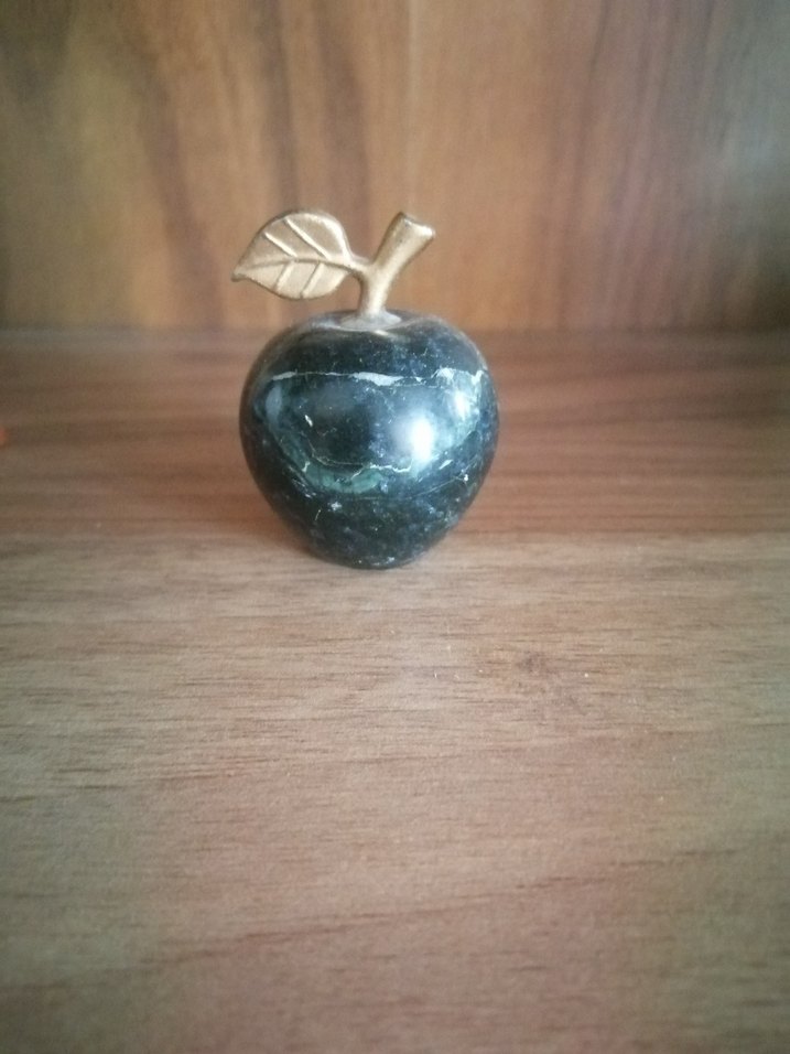 Metal yapraklı mermer armut figürleri - Görsel 4