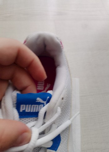 Beyaz orijinal Puma Kadın Spor Ayakkabı - Görsel 2