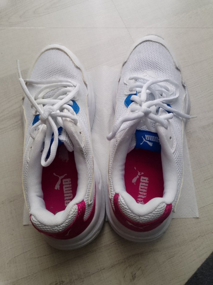 Beyaz orijinal Puma Kadın Spor Ayakkabı - Görsel 3