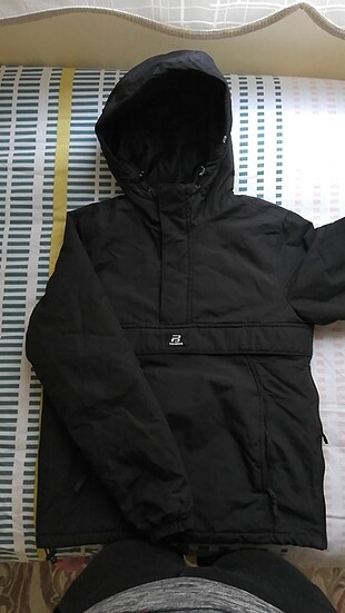 Siyah pull and bear mont