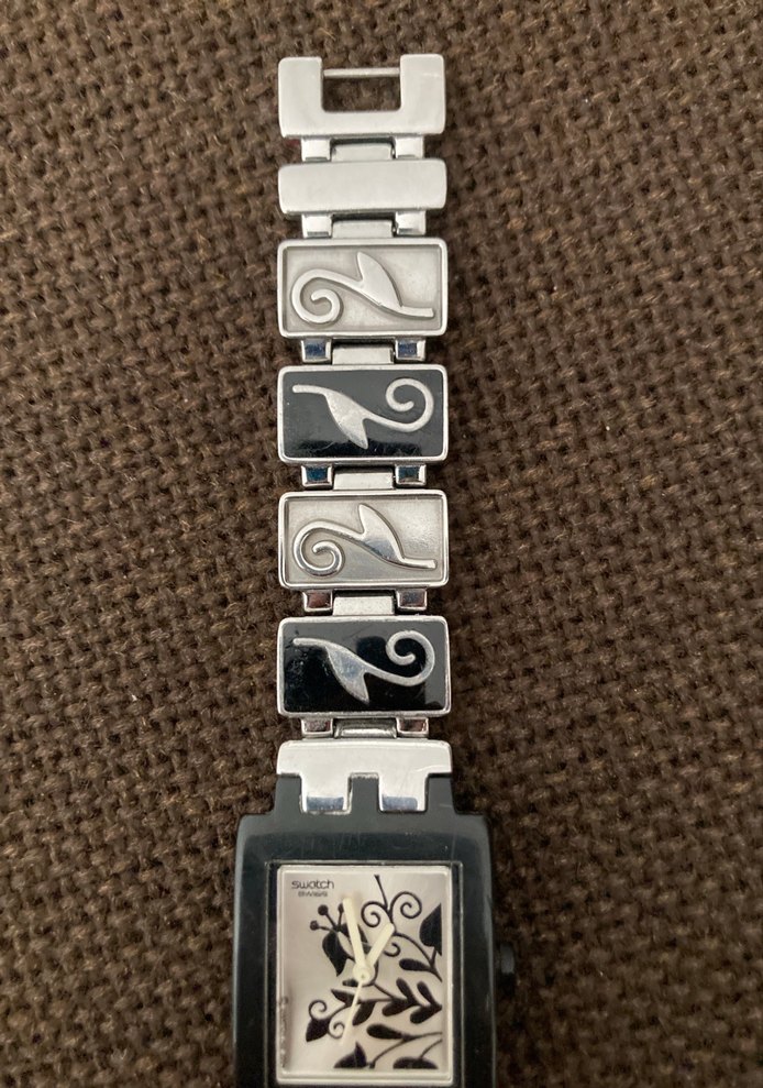 Swatch Detaylı Kadın Saati - Görsel 4