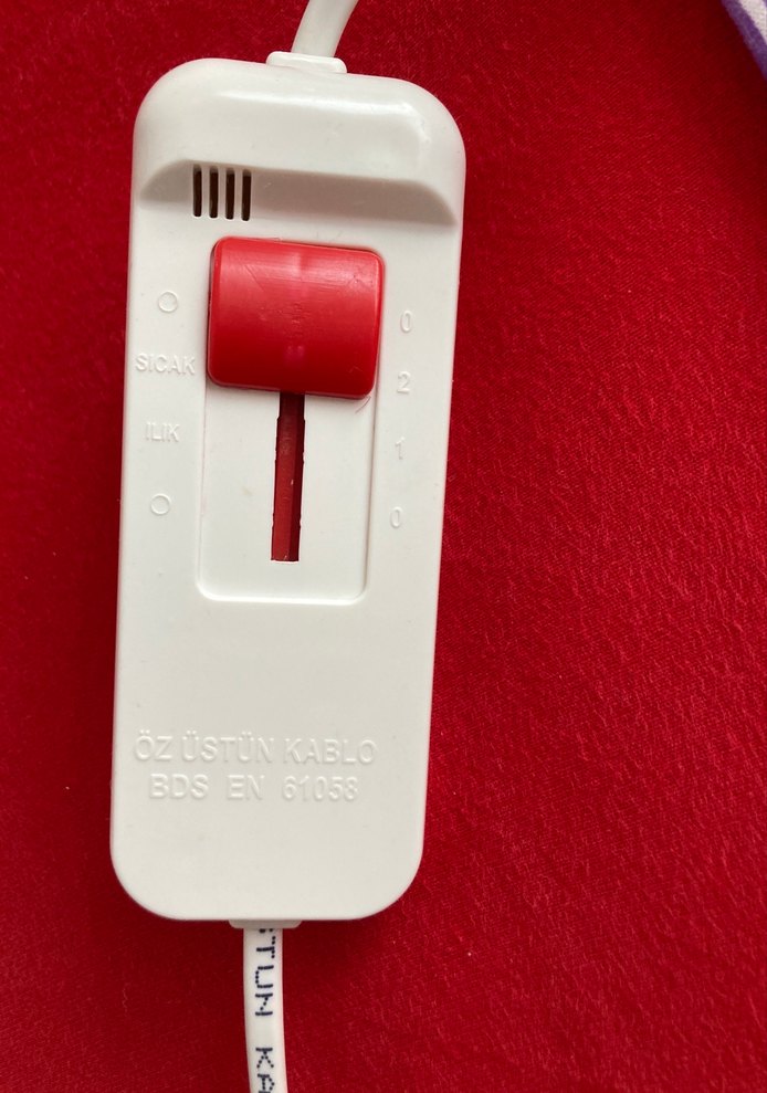 Renkli Bağlama Desenli Elektrikli Battaniye - Görsel 3