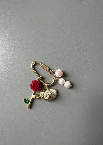 Accessorize  Vintage Altin Cicekli İnci Detayli Charm