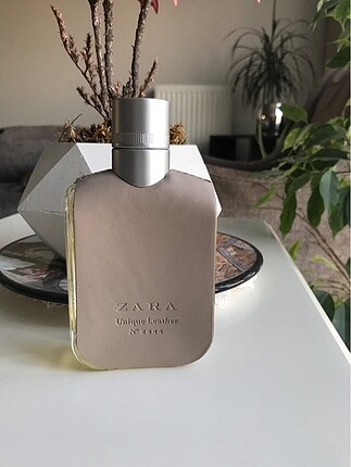 Zara uniqe leather erkek parfümü