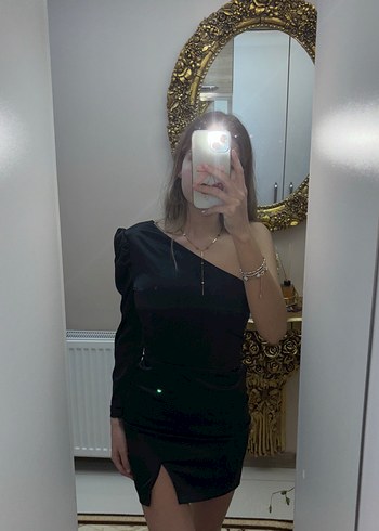 Parlak Siyah Tek Omuzlu Mini Elbise - Görsel 2