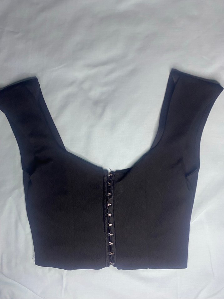 Siyah Gotik V Yakalı Kadın Büstiyer - Görsel 3