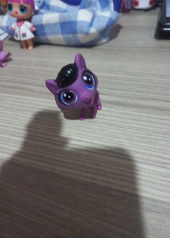 Pastel Pembe Aksiyon Figürü - Görsel 2