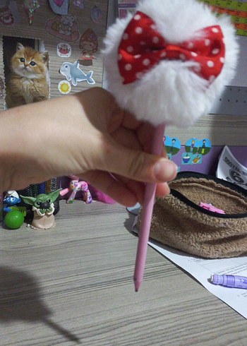 Pembe Tüylü Kurdeleli Kalem - Görsel 2