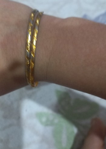 Altın Renkli Elastik Kadın Bileklik - Görsel 3