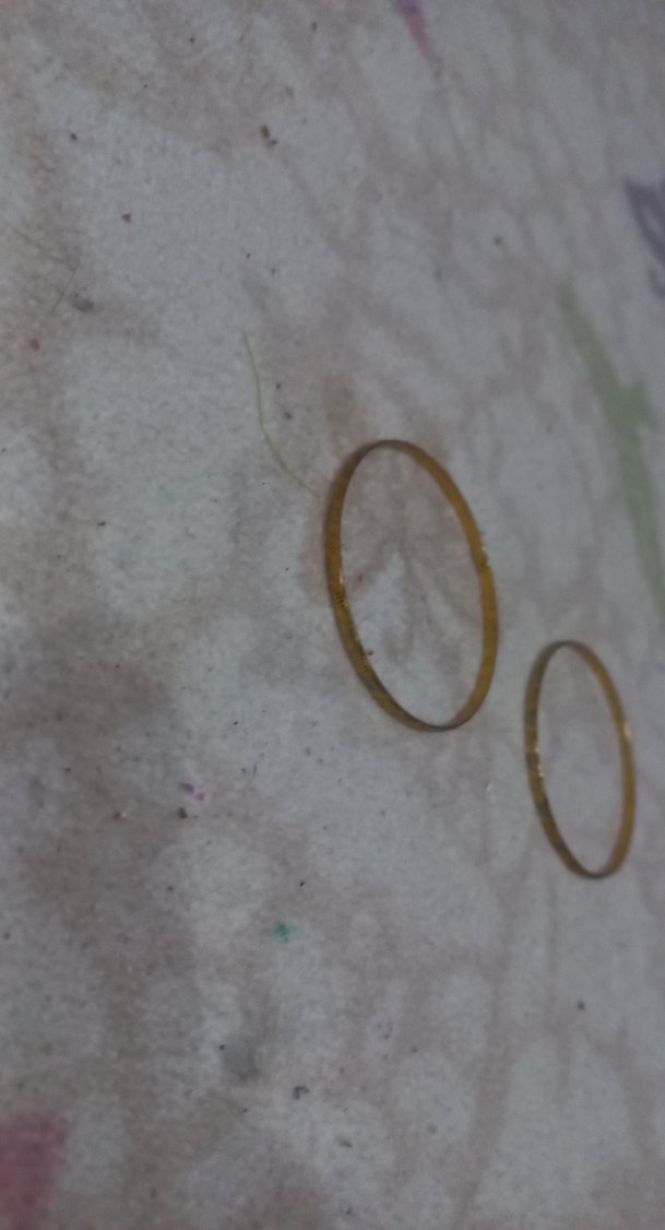 Altın Renkli Elastik Kadın Bileklik - Görsel 2